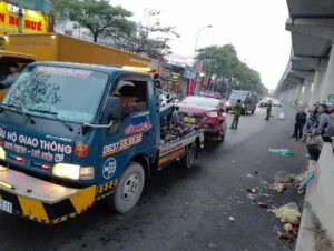 Cứu hộ Mai Dịch tự hòa mang lại những dịch vụ hộ giao thông uy tín chuyên nghiệp số 1 Miền Bắc. Khi gặp sự cố hãy liên hệ với chúng tôi ngay để được cứu hộ nhanh chóng an toàn với chi phí tốt nhất.