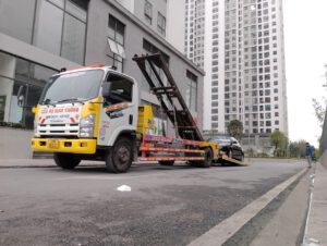Cứu hộ xe hỏng tại chung cư về gara sửa chữa.