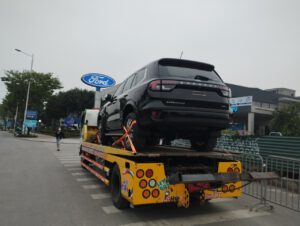 Vận chuyển xe oto mới từ đại lý oto về tỉnh giao cho khách hàng tại Bắc Giang