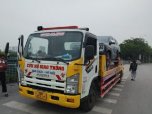 Vận chuyển xe oto mới từ đại lý oto về tỉnh giao cho khách hàng tại Bắc Giang