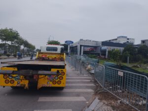 Cứu hộ Mai Dịch tự hòa mang lại những dịch vụ hộ giao thông uy tín chuyên nghiệp số 1 Miền Bắc. Khi gặp sự cố hãy liên hệ với chúng tôi ngay để được cứu hộ nhanh chóng an toàn với chi phí tốt nhất.