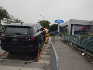 Vận chuyển xe oto mới từ đại lý oto về tỉnh giao cho khách hàng tại Bắc Giang