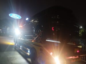 Vận chuyển xe oto mới từ đại lý oto về tỉnh giao cho khách hàng tại Bắc Giang